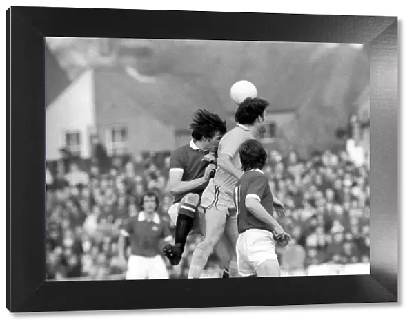 Football: Oxford United vs. Manchester United. February 1975 75-00765-006