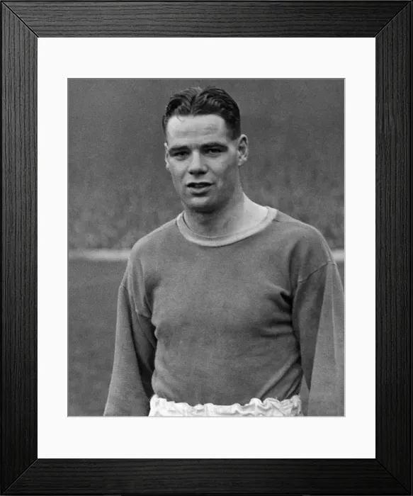 Framed Print : Liverpool F. C. Billy Liddell. March 1947 P007165 Framed Print : Liverpool F. C. Billy Liddell. March 1947 P007165