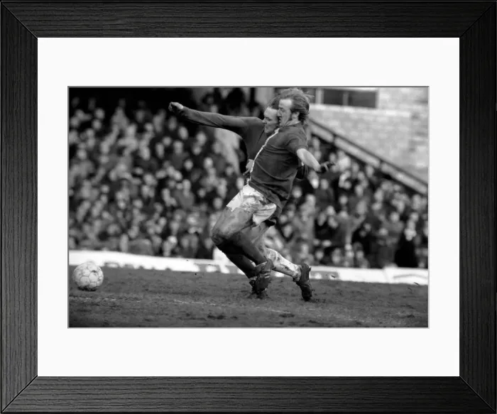 Framed Print : FA Cup Fourth Round match at Stamford Bridge Chelsea 0 v Birmingham City 1 Framed Print : FA Cup Fourth Round match at Stamford Bridge Chelsea 0 v Birmingham City 1