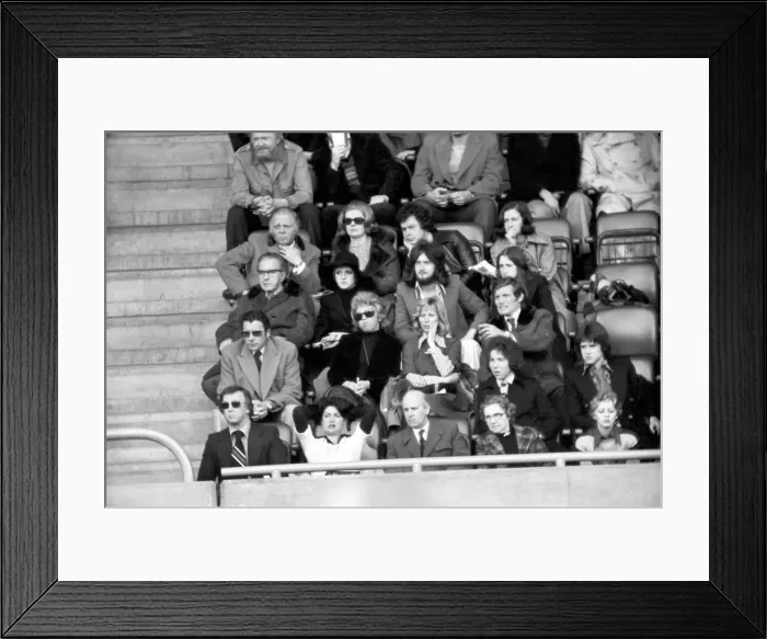 Framed Print : Division One Football Chelsea v. Manchester City 1975 / 75 Season Framed Print : Division One Football Chelsea v. Manchester City 1975 / 75 Season