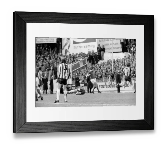 Framed Print : Football: Southampton F. C. vs. Manchester City United F. C. April 1975 75-1785-006 Framed Print : Football: Southampton F. C. vs. Manchester City United F. C. April 1975 75-1785-006