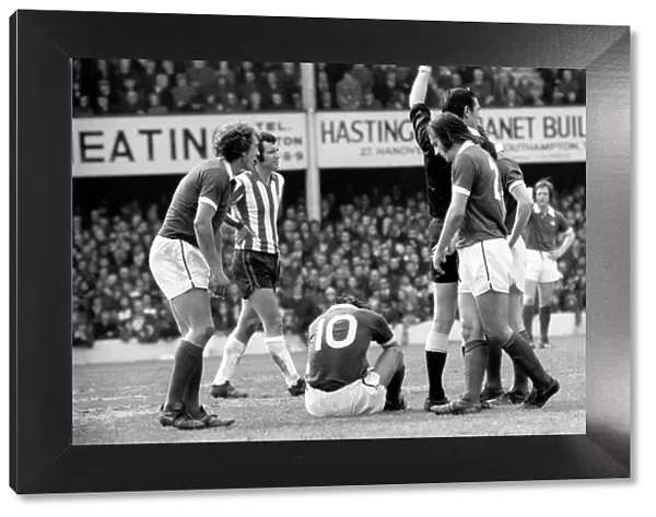 Football: Southampton F. C. vs. Manchester City United F. C. April 1975 75-1785-007
