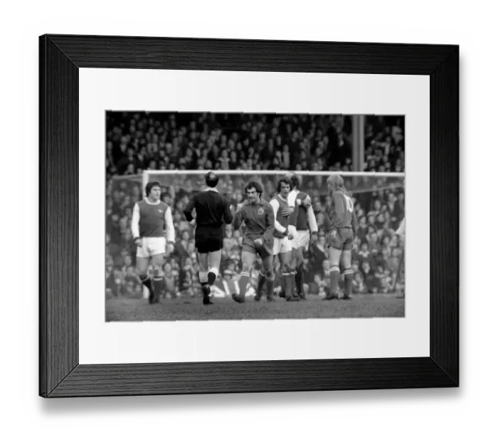 Framed Print : Sport Football Arsenal v Sheffield United 1974  /  75 Season