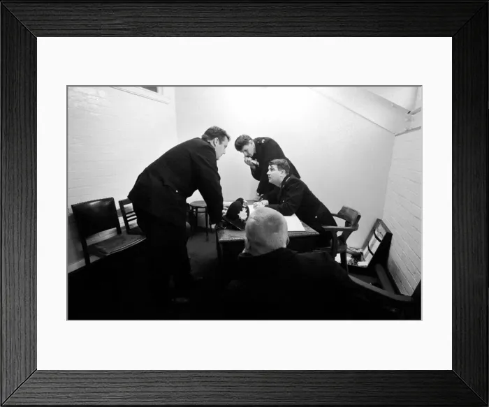Framed Print : Sport: Football: Derby County v. Manchester United. Crowd scenes Framed Print : Sport: Football: Derby County v. Manchester United. Crowd scenes