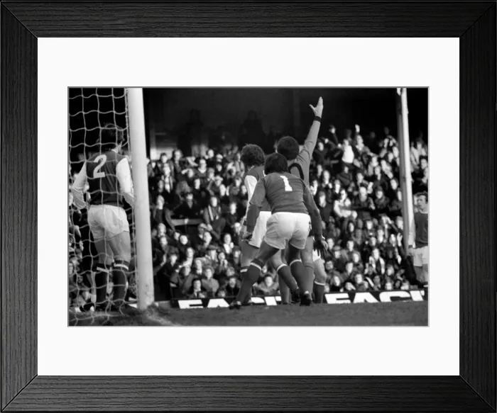 Framed Print : Football: Wolves (3) vs. Arsenal (0). Skipper Alan Ball Framed Print : Football: Wolves (3) vs. Arsenal (0). Skipper Alan Ball