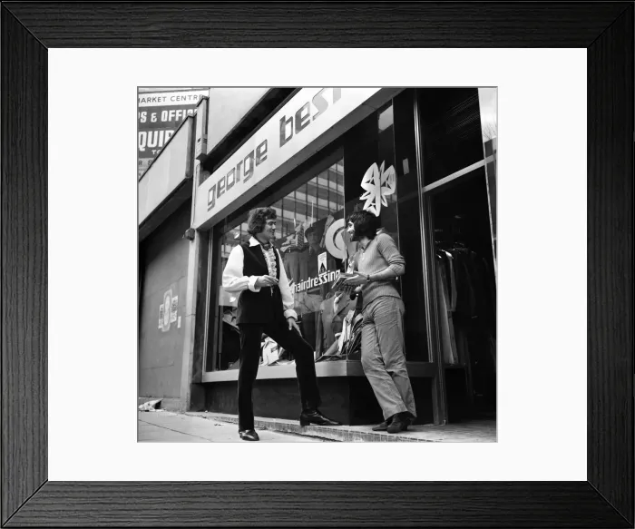 Framed Print : George Bests Boutique: Recording star Don Fardon called with some of his Framed Print : George Bests Boutique: Recording star Don Fardon called with some of his