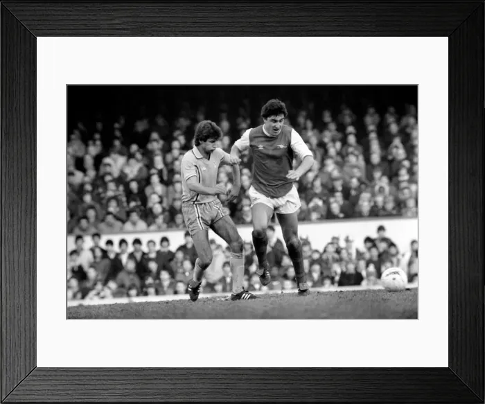 Framed Print : Sport: Football: Arsenal v. Coventry. Action from the match. February 1981 81-00513-058 Framed Print : Sport: Football: Arsenal v. Coventry. Action from the match. February 1981 81-00513-058