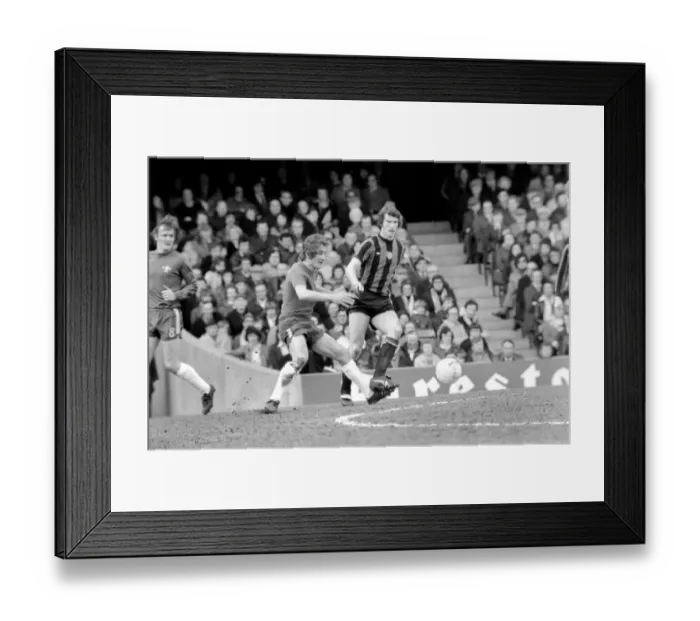 Framed Print : Sport Football Division One Chelsea v Manchester City 1974 / 75 Season Framed Print : Sport Football Division One Chelsea v Manchester City 1974 / 75 Season