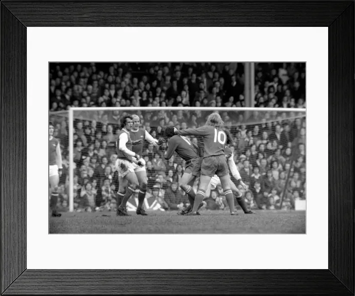 Framed Print : Sport Football Arsenal v Sheffield United 1974 / 75 Season Framed Print : Sport Football Arsenal v Sheffield United 1974 / 75 Season