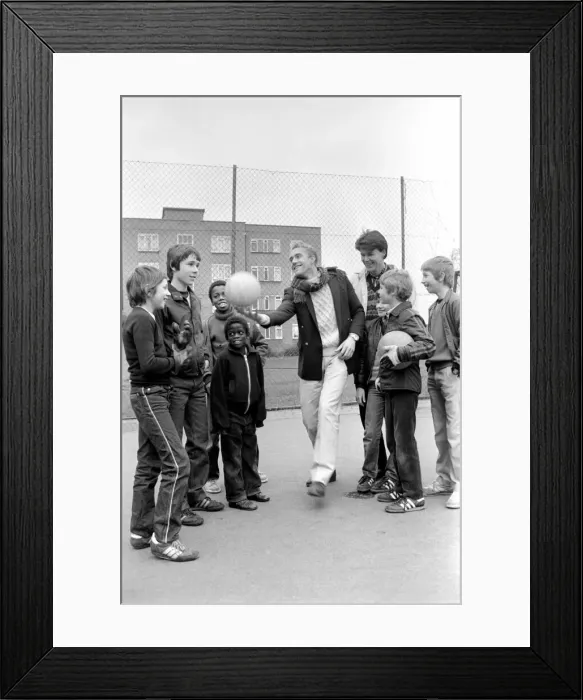 Framed Print : Entertainment: Music: Pop Group: The Skids: Richard Jobson, 20 Framed Print : Entertainment: Music: Pop Group: The Skids: Richard Jobson, 20
