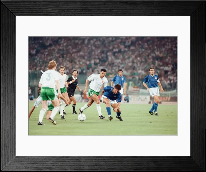Framed Print : 1990 World Cup Quarter Final match in Rome, Italy. Italy 1 v Republic of Ireland 0