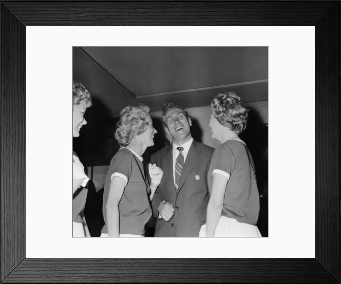 Framed Print : England footballer Billy Wright is greeted by his girlfriend Joy of the Beverley Sisters Framed Print : England footballer Billy Wright is greeted by his girlfriend Joy of the Beverley Sisters