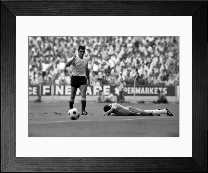 Framed Print : Brazil v. Uruguay: World Cup Semi-Final. July 1970 70-5871 Framed Print : Brazil v. Uruguay: World Cup Semi-Final. July 1970 70-5871