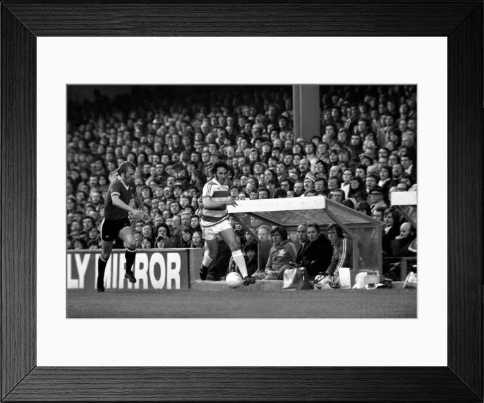 Framed Print : Sport: Football: Queens Park Rangers vs. Manchester United. April 1977 77-02218-075