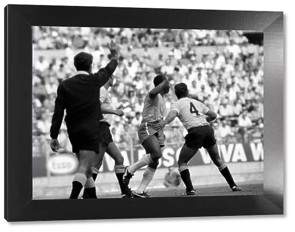 Brazil v. Uruguay: World Cup Semi-Final. July 1970 70-5871-026