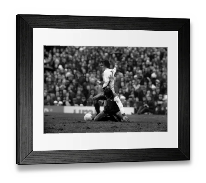Framed Print : Sport Division One Football Arsenal v. West Ham 1974  /  75 Season