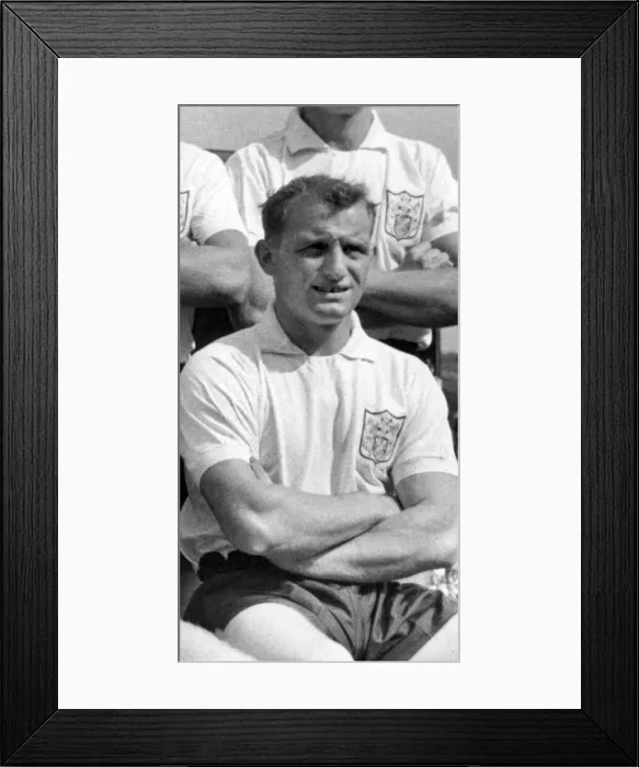 Framed Print : Trevor Chamberlain, Fulham F. C. September 1959 Framed Print : Trevor Chamberlain, Fulham F. C. September 1959