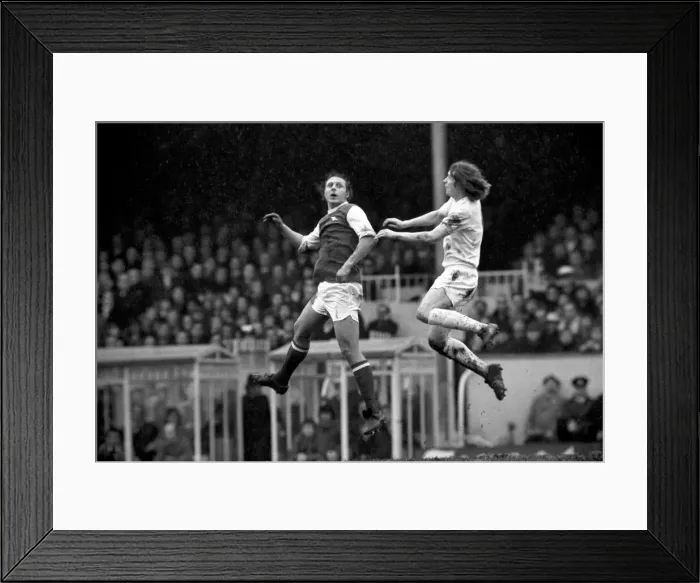 Framed Print : Sport Division One Football Arsenal v. West Ham 1974  /  75 Season