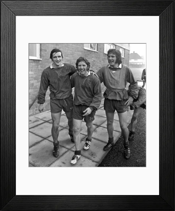 Framed Print : Alan Ball leaves Goodison Park. Alan Ball signed by Arsenal for £220 Framed Print : Alan Ball leaves Goodison Park. Alan Ball signed by Arsenal for £220