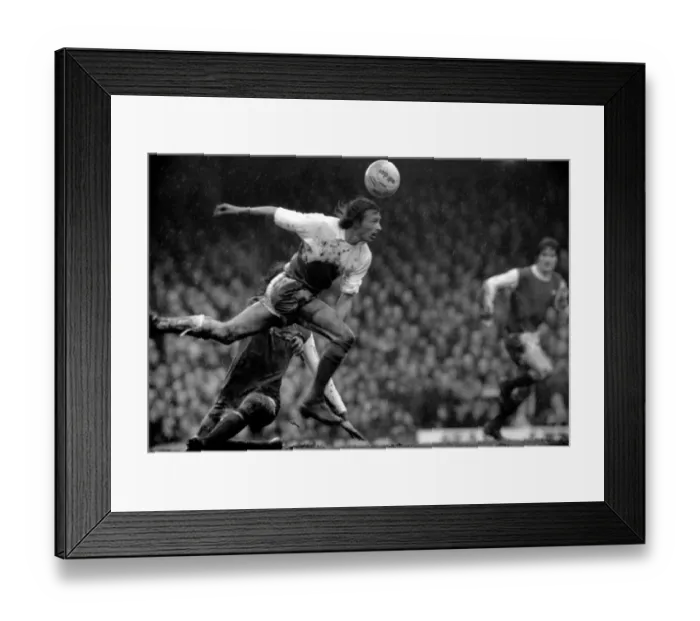 Framed Print : Sport Division One Football Arsenal v. West Ham 1974  /  75 Season