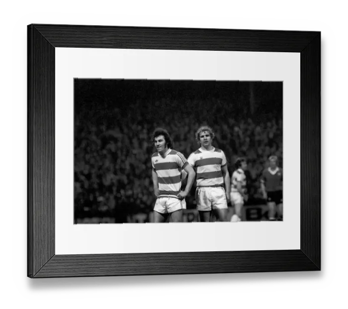 Framed Print : Sport: Football: Queens Park Rangers vs. Manchester United. April 1977 77-02218-051 Framed Print : Sport: Football: Queens Park Rangers vs. Manchester United. April 1977 77-02218-051