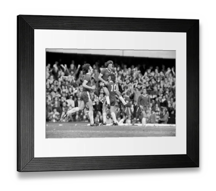 Framed Print : Football: Chelsea vs. Nottingham Forest. Finnieston jumps onto Lewington (10 Framed Print : Football: Chelsea vs. Nottingham Forest. Finnieston jumps onto Lewington (10