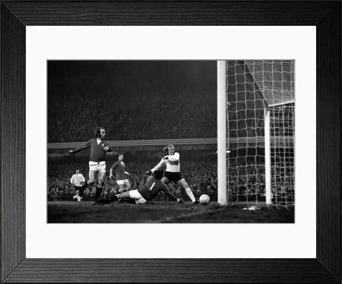 Framed Print : Derby Co. v. Orient. Francis Lee (right) forces the ball past Orient keeper John Jackson Framed Print : Derby Co. v. Orient. Francis Lee (right) forces the ball past Orient keeper John Jackson