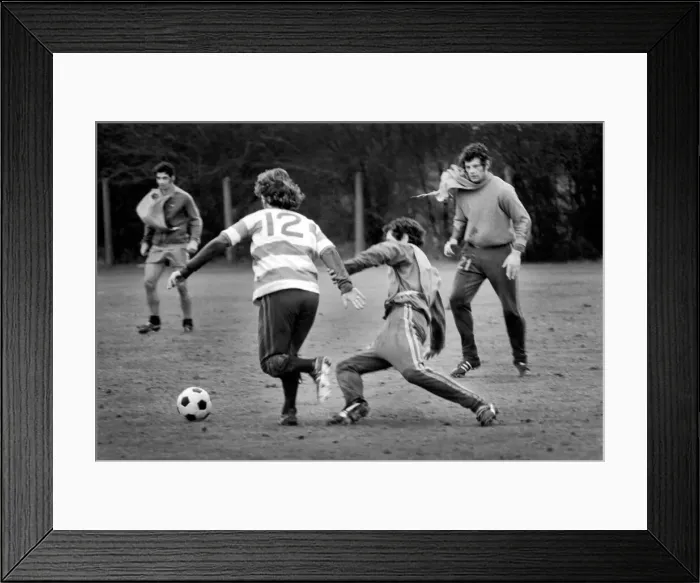Framed Print : Queens Park Rangers StarsStan Bowles and Frank Maclintock seen here during training