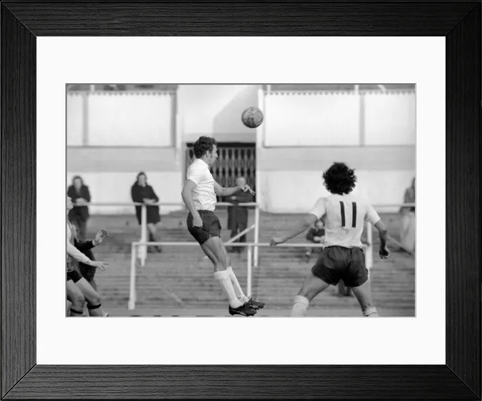 Framed Print : Martin Chivers Out With The Stiffs: Martin Chivers of Spurs Framed Print : Martin Chivers Out With The Stiffs: Martin Chivers of Spurs