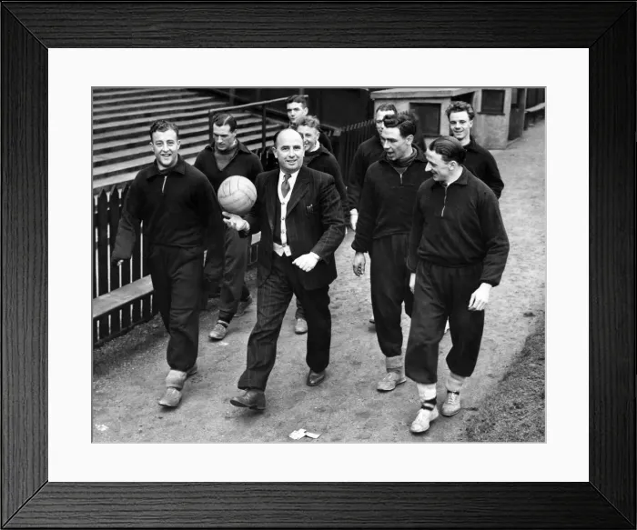 Framed Print : Bolton Wanders training for their Cup tie with Sheffield Wed Framed Print : Bolton Wanders training for their Cup tie with Sheffield Wed