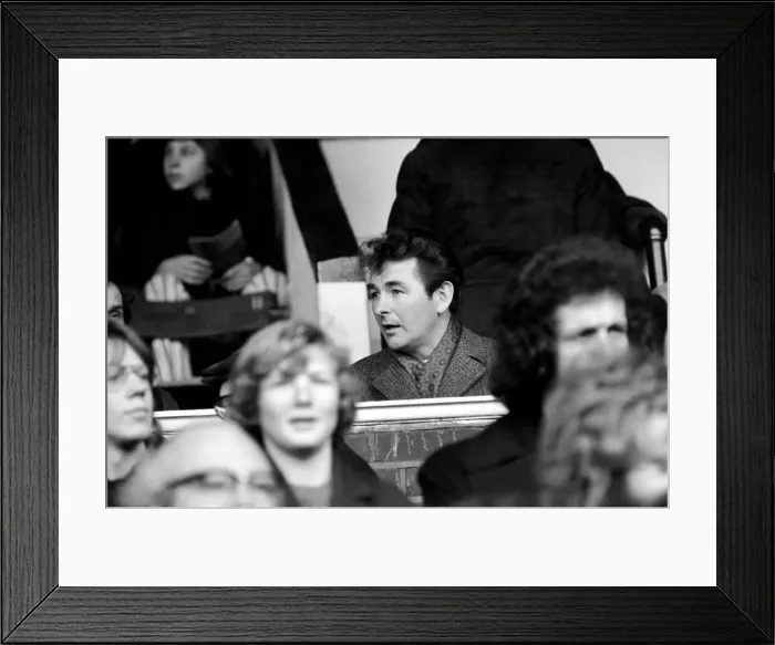 Framed Print : Football: Fulham F. C. (0) vs. Notts Forest F. C. (1). Robin Hood Framed Print : Football: Fulham F. C. (0) vs. Notts Forest F. C. (1). Robin Hood