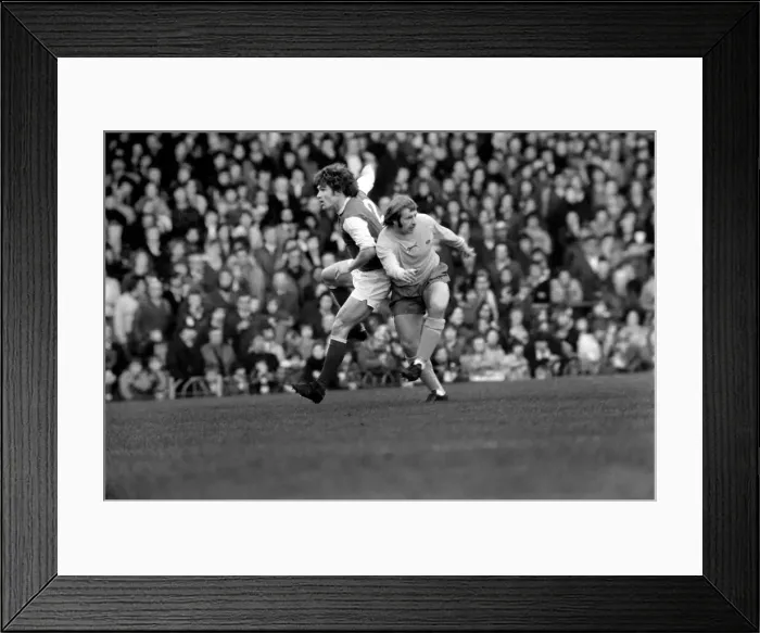 Framed Print : Division One Football Arsenal v Carlisle FC 1974 / 75 Season Framed Print : Division One Football Arsenal v Carlisle FC 1974 / 75 Season