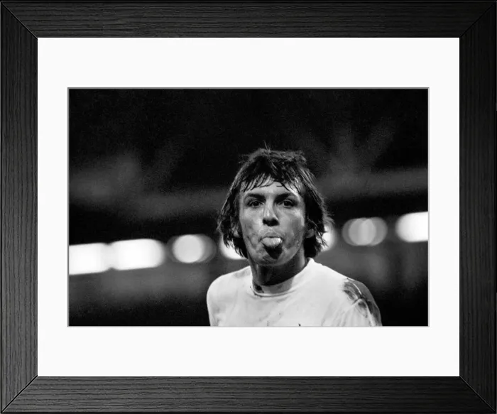 Framed Print : Football: F. A. Cup: Notts Forest (1) vs. Tottenham Hotspur (1)