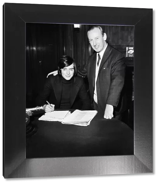 Peter Marinello signs for Arsenal. Hibbs winger, Peter Marinello signs the Arsenal