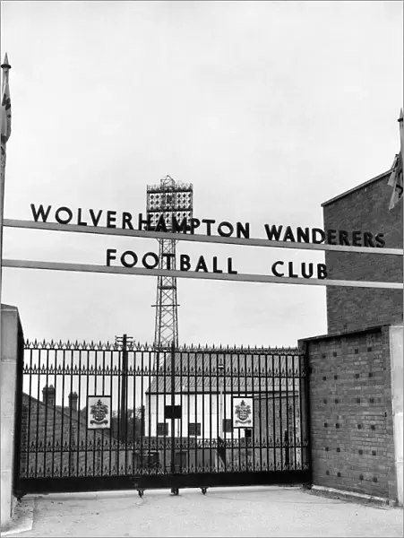 Gates to the Wolverhampton Wanderers football ground. September 1954 P005183