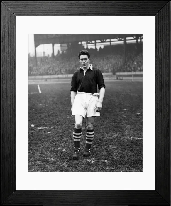 Framed Print : Paddy Fagan. The Manchester City outside right. January 1955 P005181 Framed Print : Paddy Fagan. The Manchester City outside right. January 1955 P005181