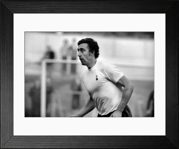 Framed Print : Martin Chivers Out With The Stiffs: Martin Chivers of Spurs Framed Print : Martin Chivers Out With The Stiffs: Martin Chivers of Spurs