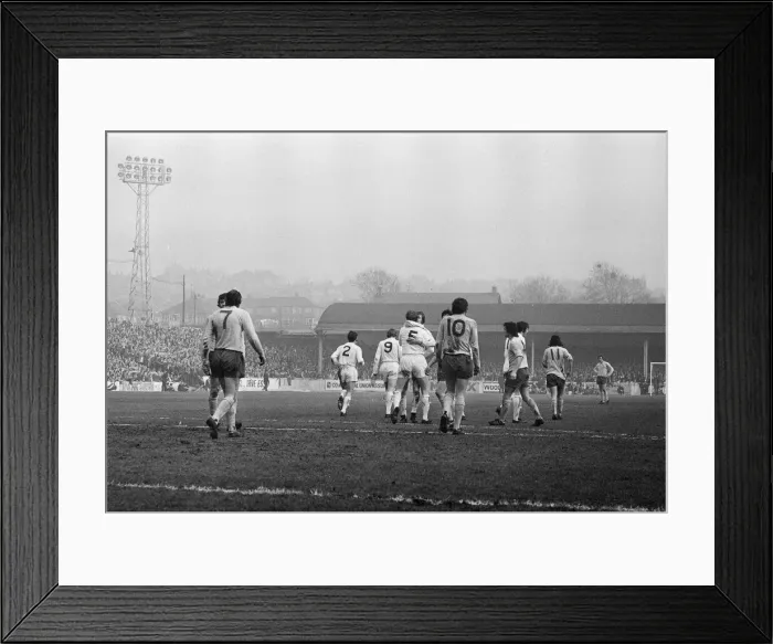 Framed Print : FA Cup Quarter Final match at Elland Road. Leeds United 2 v Tottenham Hotspur 1 Framed Print : FA Cup Quarter Final match at Elland Road. Leeds United 2 v Tottenham Hotspur 1