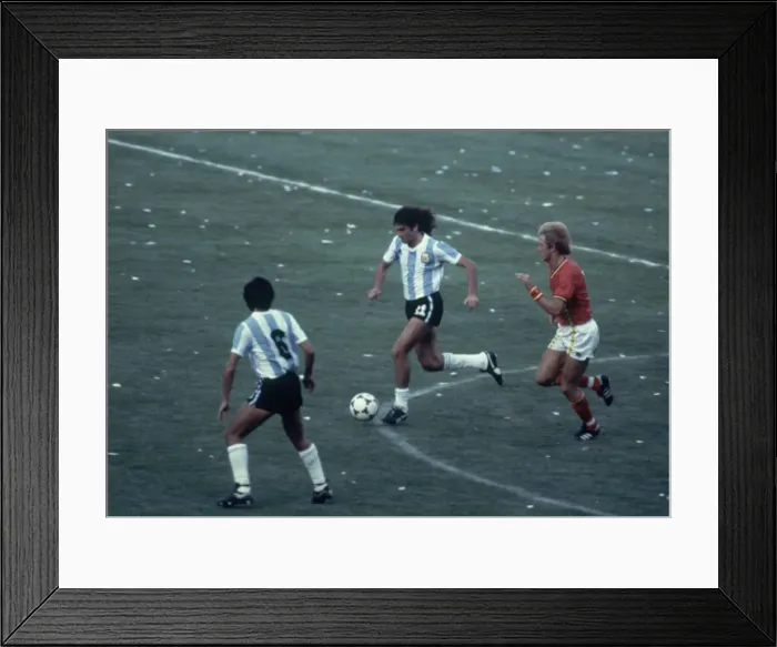 Framed Print : 1982 World Cup Group Three match in Barcelona, Spain. Argentina 0 v Belgium 1 Framed Print : 1982 World Cup Group Three match in Barcelona, Spain. Argentina 0 v Belgium 1
