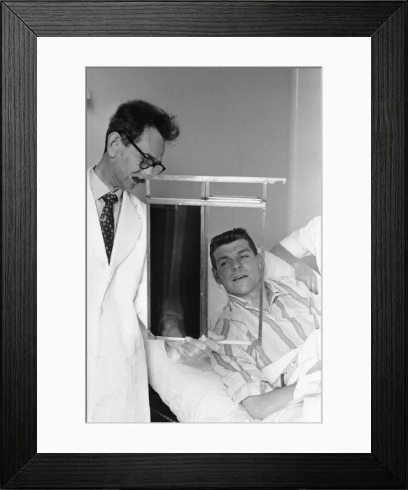 Framed Print : FA Cup Final at Wembley Stadium. Wolverhampton Wanderers 3 v Blackburn Rovers 0
