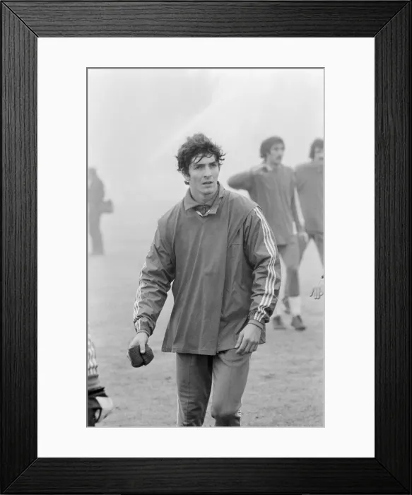 Framed Print : 1978 World Cup Finals in Argentina. Italys Paolo Rossi pictured in the fog Framed Print : 1978 World Cup Finals in Argentina. Italys Paolo Rossi pictured in the fog