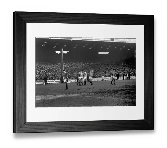 Framed Print : Sport: Football: English League Division One Manchester City 4 v. Manchester United Framed Print : Sport: Football: English League Division One Manchester City 4 v. Manchester United