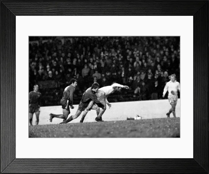Framed Print : Football: Chelsea F. C. vs. Leeds United F. C. Scenes during the match Framed Print : Football: Chelsea F. C. vs. Leeds United F. C. Scenes during the match