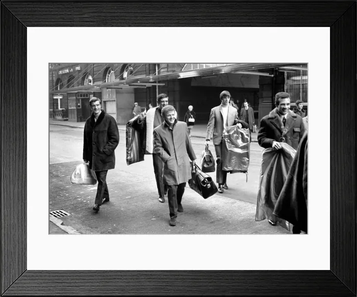 Framed Print : The destination is a little further afield than Skipton which shows on the Victoria Framed Print : The destination is a little further afield than Skipton which shows on the Victoria