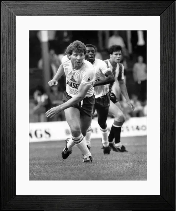 Framed Print : Clive Allen. July 1984 P003919 Framed Print : Clive Allen. July 1984 P003919