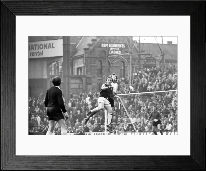 Framed Print : Aston Villa F. C. vs. Manchester United F. C. February 1975 75-01050-011 Framed Print : Aston Villa F. C. vs. Manchester United F. C. February 1975 75-01050-011