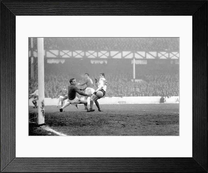 Framed Print : English League Division One match. Everton v. Derby. Gordon West and John O Framed Print : English League Division One match. Everton v. Derby. Gordon West and John O