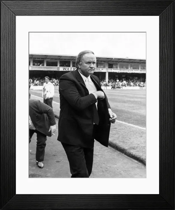 Framed Print : Manchester United manager Ron Atkinson. September 1986 P003658 Framed Print : Manchester United manager Ron Atkinson. September 1986 P003658