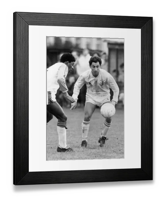 Framed Print : Tottenham Hotspur and Argentina intrnational Ossie Ardiles in action for his club Spurs Framed Print : Tottenham Hotspur and Argentina intrnational Ossie Ardiles in action for his club Spurs