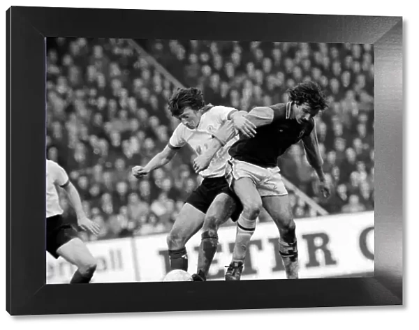 Football: Aston Villa F. C. (2) vs. Manchester United F. C. (0). February 1975 75-01047-004